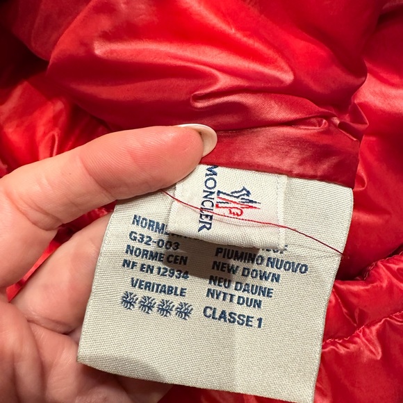 Puffy Jacket Moncler. Vintage 🔥. Red hoodie with 100% down. - Picture 9 of 10